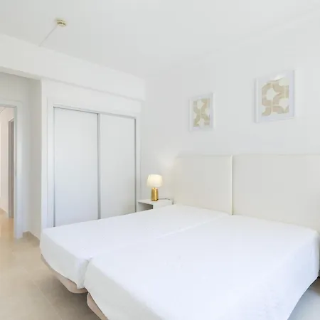 Squash Club Aparthotel 3*