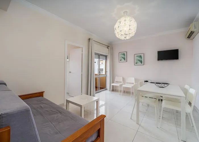 Squash Club Aparthotel 4*